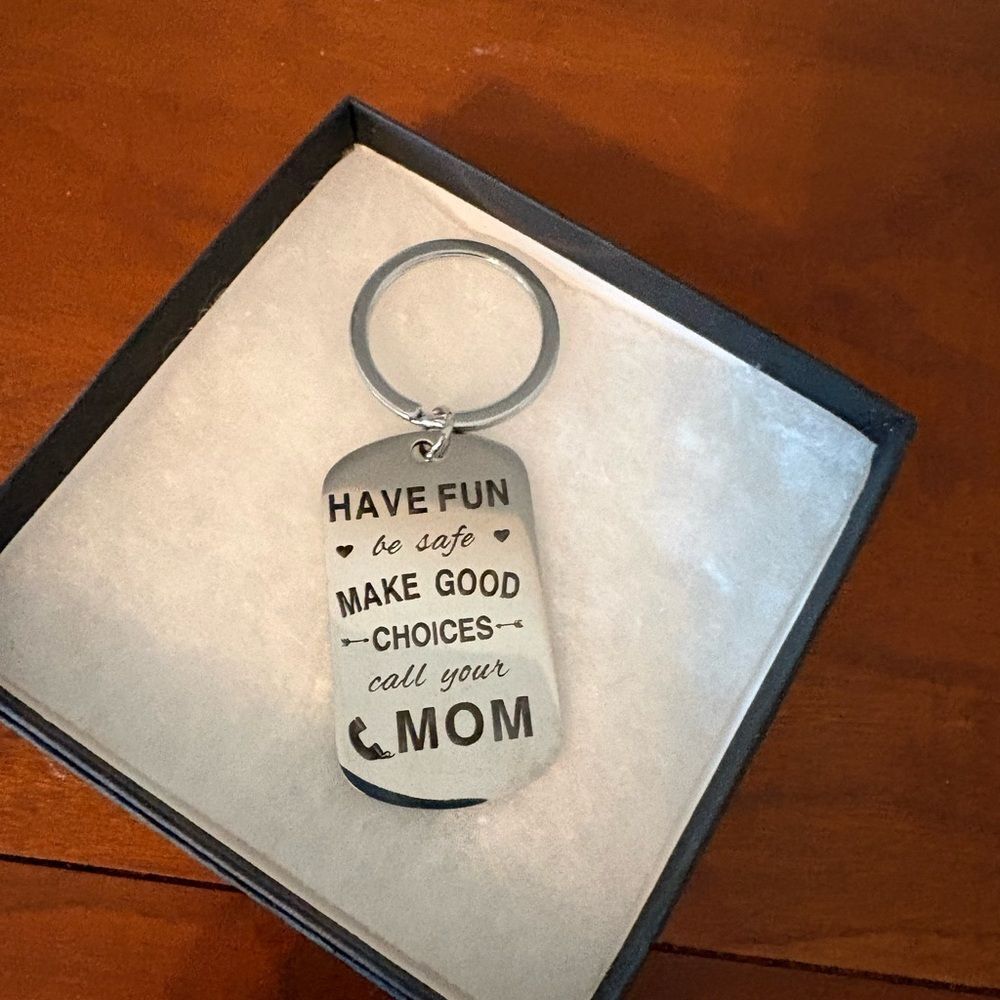Keychain call your mom Gift